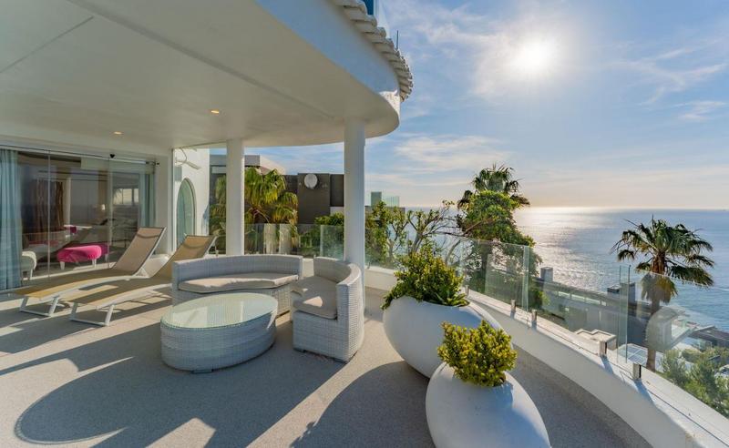 6 Bedroom Property for Sale in Bantry Bay Western Cape
